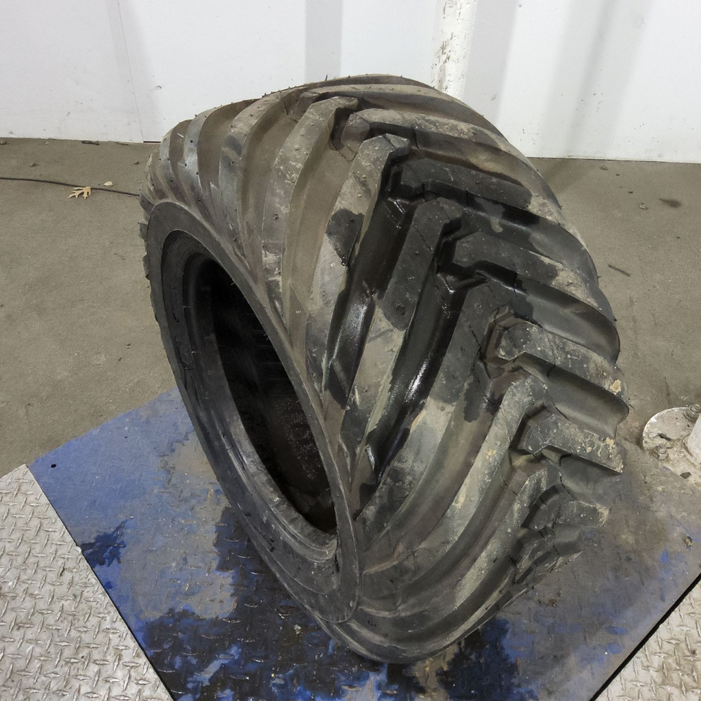 USED 400/55-17.5 Trelleborg T404 Implement I-3 131A8 99% for Sale